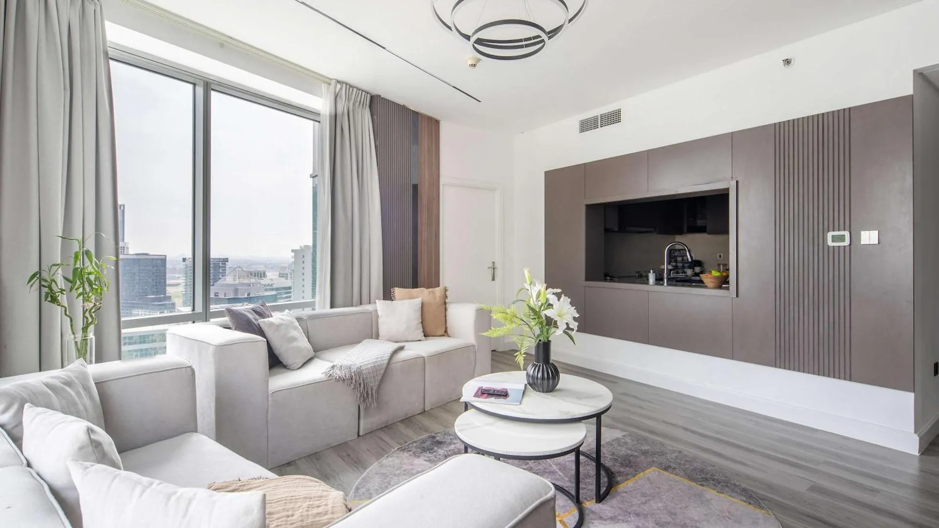 Frank Porter - Burj Views Central Tower Dubai